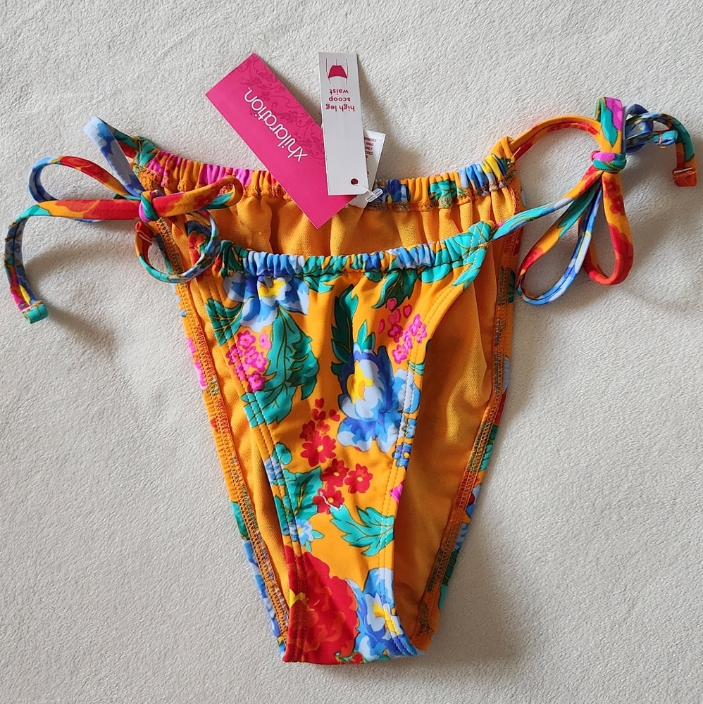 Womens bikini bottom
